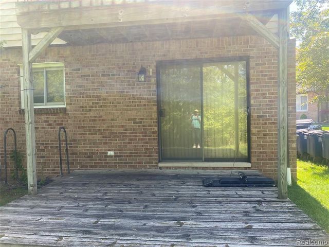 38175 Carolon Boulevard, Westland, MI 48185