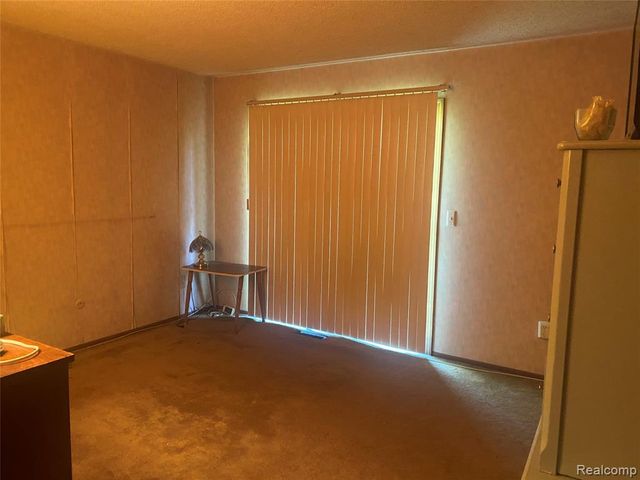 38175 Carolon Boulevard, Westland, MI 48185