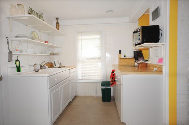 48 Highland Ave, Wareham, MA 02558