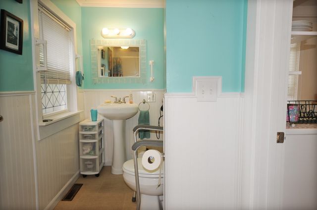 48 Highland Ave, Wareham, MA 02558
