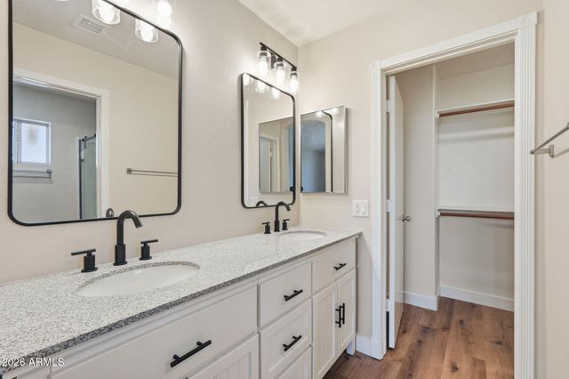 71 N BIRCH Street, Gilbert, AZ 85233