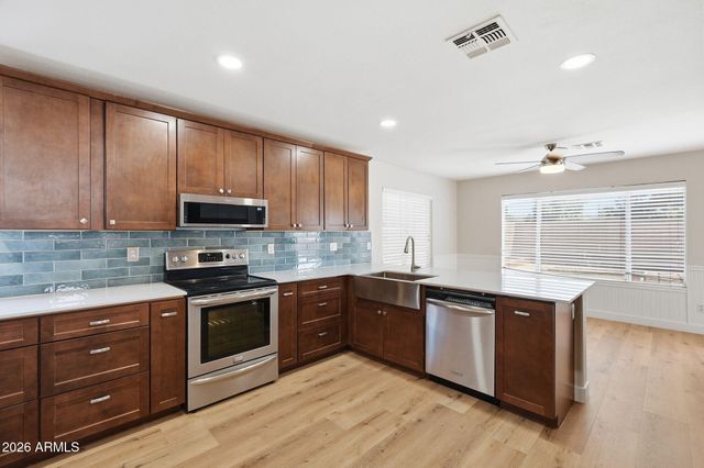 71 N BIRCH Street, Gilbert, AZ 85233