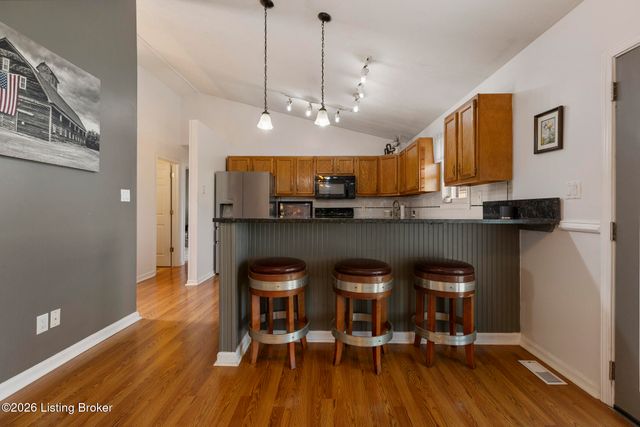 462 Wilsonville Rd, Fisherville, KY 40023