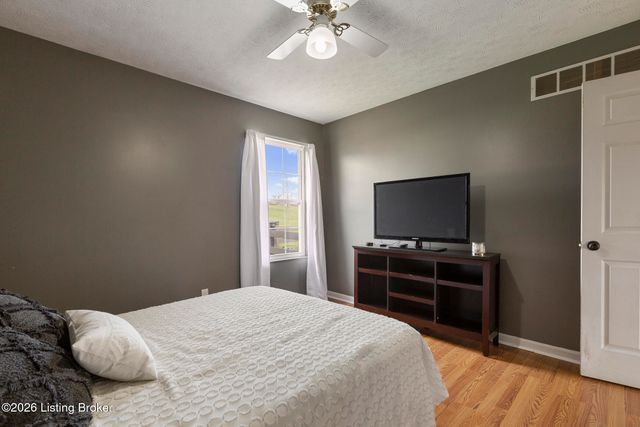 462 Wilsonville Rd, Fisherville, KY 40023