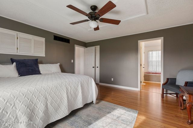 462 Wilsonville Rd, Fisherville, KY 40023