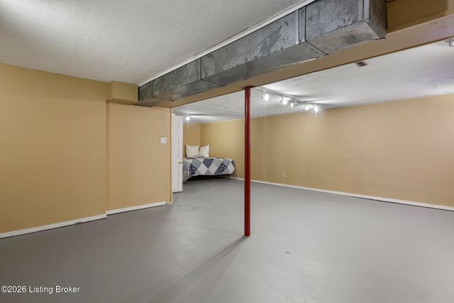 462 Wilsonville Rd, Fisherville, KY 40023