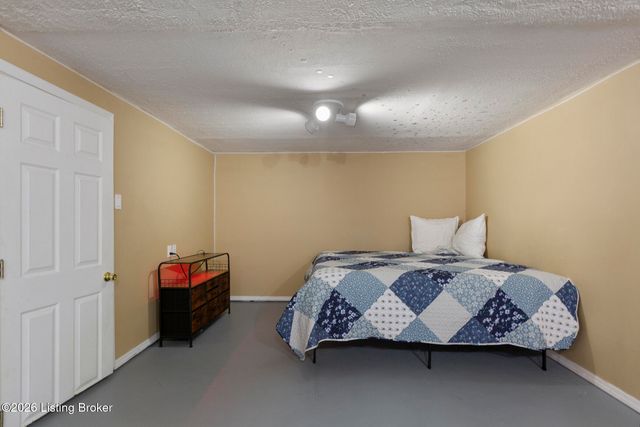 462 Wilsonville Rd, Fisherville, KY 40023