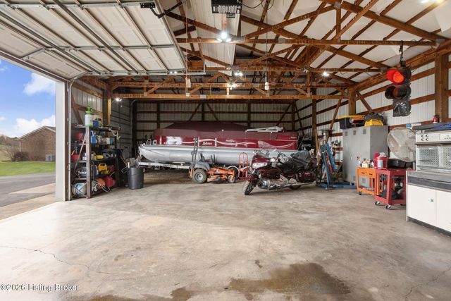 462 Wilsonville Rd, Fisherville, KY 40023