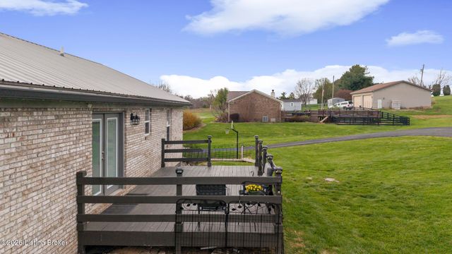 462 Wilsonville Rd, Fisherville, KY 40023