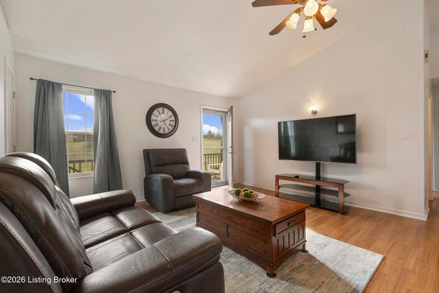 462 Wilsonville Rd, Fisherville, KY 40023