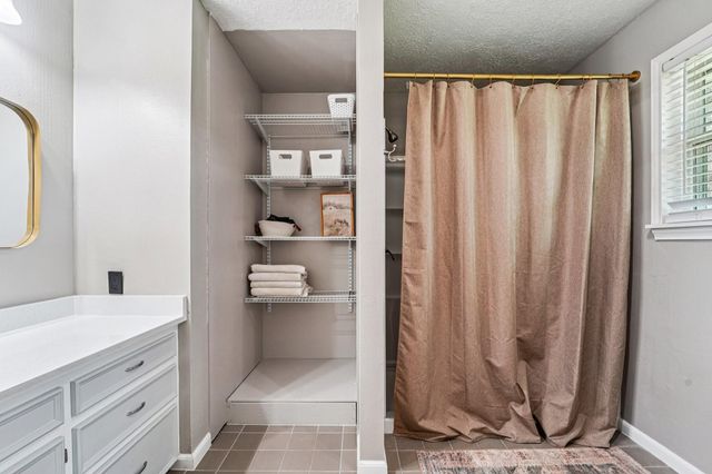 15191 Mcrae Lake, Conroe, TX 77303