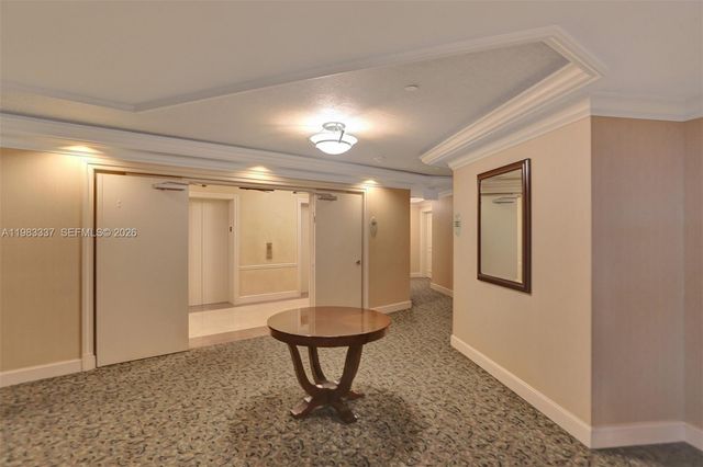 20000 E Country Club Dr 211, Aventura, FL 33180