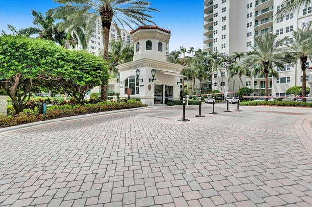 20000 E Country Club Dr 211, Aventura, FL 33180