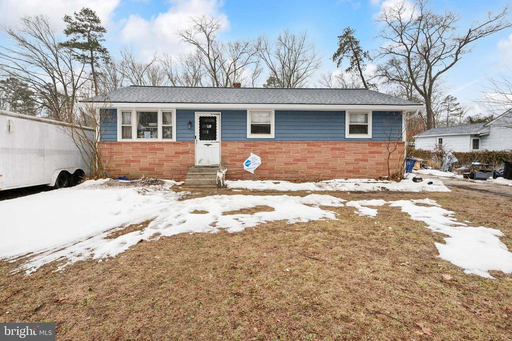 520 W VIRGINIA RD, Browns Mills, NJ 08015