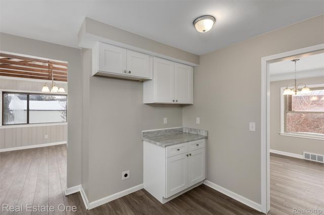 19196 Berden Street, Detroit, MI 48236