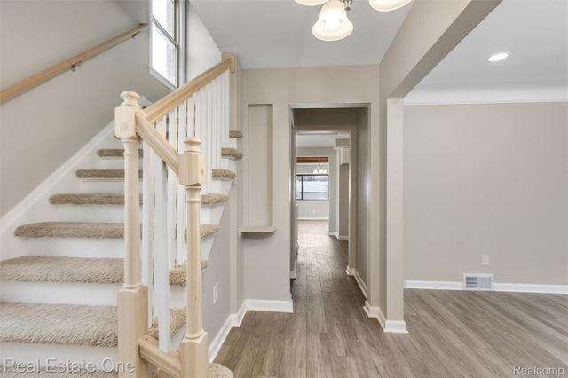 19196 Berden Street, Detroit, MI 48236