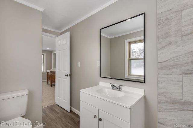 19196 Berden Street, Detroit, MI 48236