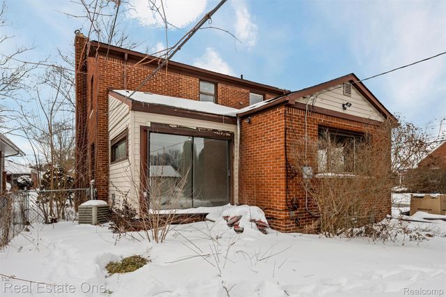 19196 Berden Street, Detroit, MI 48236