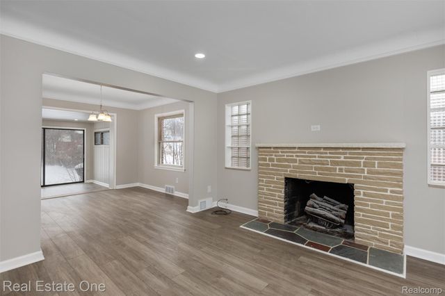 19196 Berden Street, Detroit, MI 48236