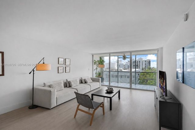 150 Ocean Lane Drive 7C, Key Biscayne, FL 33149