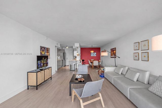 150 Ocean Lane Drive 7C, Key Biscayne, FL 33149
