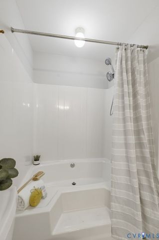 5107 Spring Bluff Rd, Midlothian, VA 23112