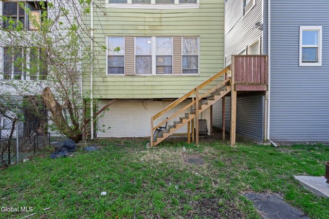 186 Main Street, Cohoes, NY 12047