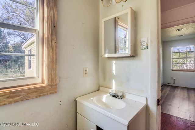 1639 Anita Court, Biloxi, MS 39531