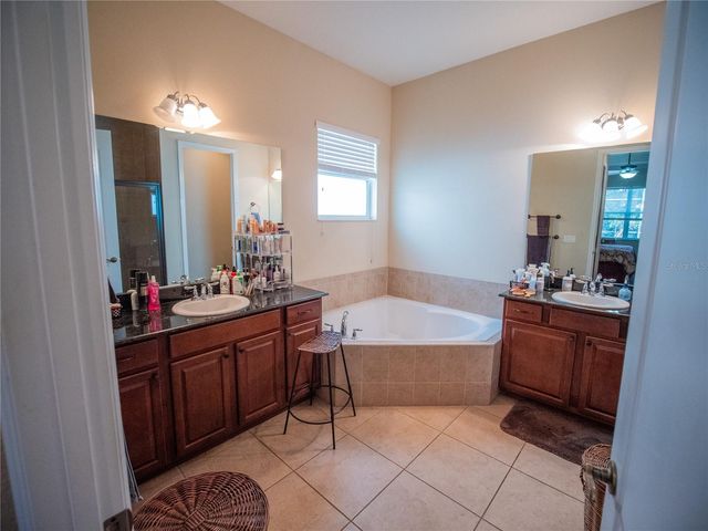 6841 HELMSLEY CIRCLE, Windermere, FL 34786