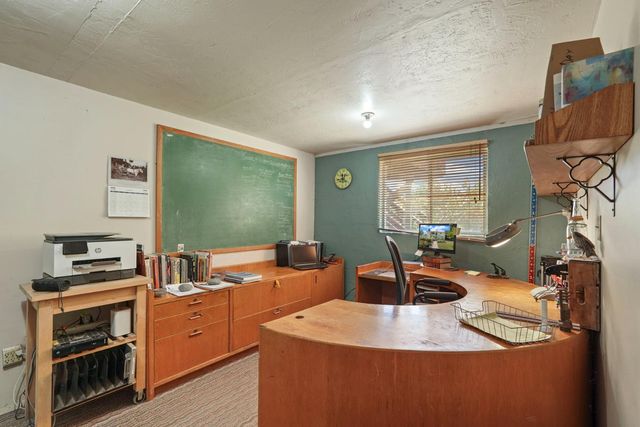 10450 Walnut Grove Rd, Thornton, CA 95686