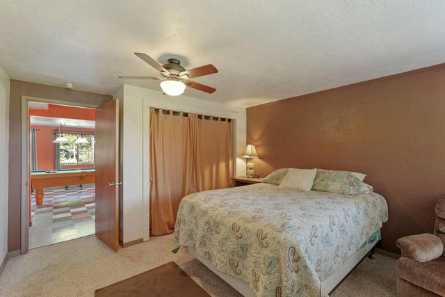 10450 Walnut Grove Rd, Thornton, CA 95686