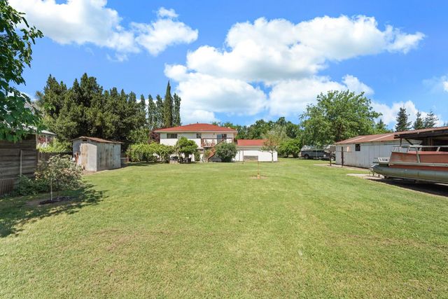 10450 Walnut Grove Rd, Thornton, CA 95686