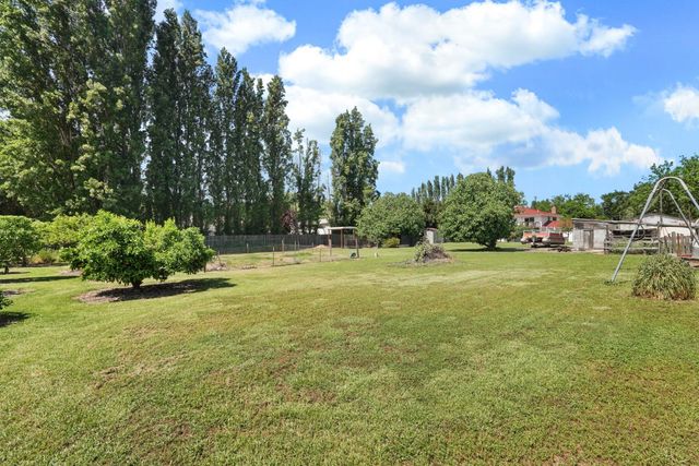 10450 Walnut Grove Rd, Thornton, CA 95686