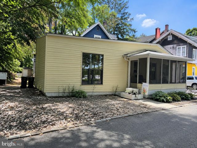 100 4TH STREET, Mount Gretna, PA 17064