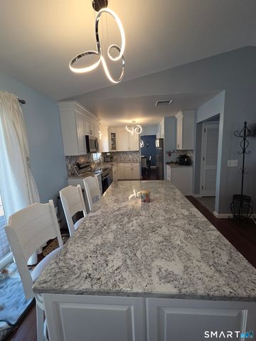 66 Haystack Road, Manchester, CT 06040