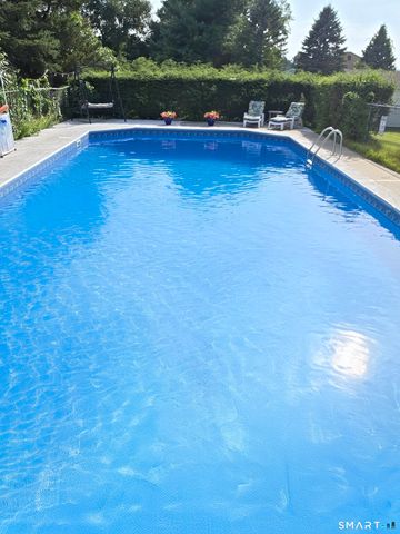 66 Haystack Road, Manchester, CT 06040