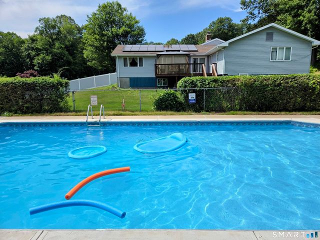 66 Haystack Road, Manchester, CT 06040