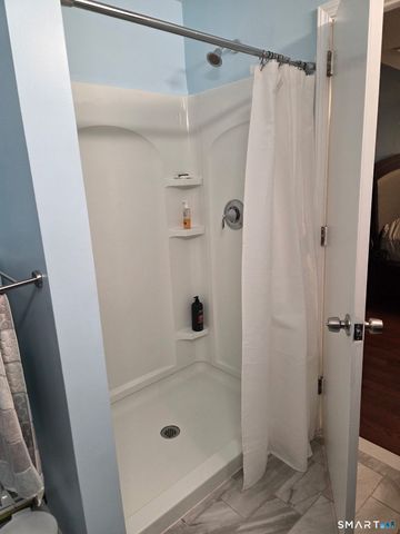 66 Haystack Road, Manchester, CT 06040