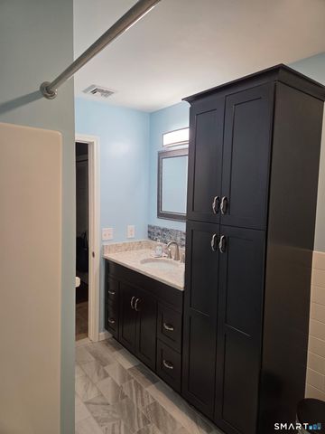 66 Haystack Road, Manchester, CT 06040