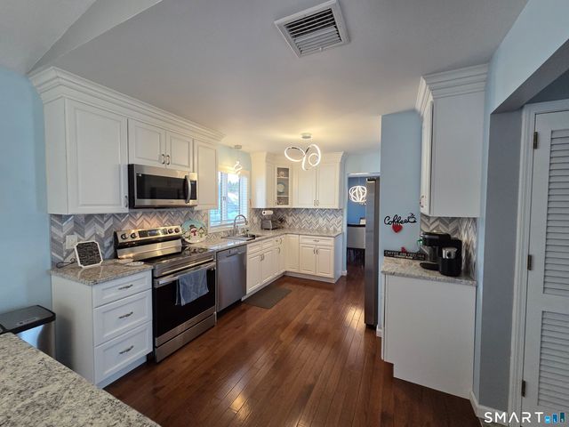 66 Haystack Road, Manchester, CT 06040