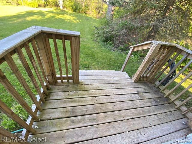 6169 Johnson Road, Flushing, MI 48433