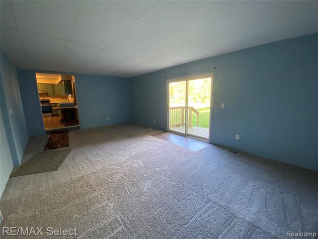6169 Johnson Road, Flushing, MI 48433