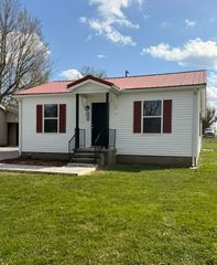 2515 Florence Dr, Hopkinsville, KY 42240