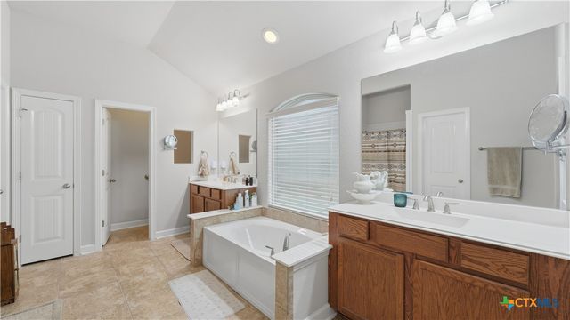 2084 Tejas Pecan, New Braunfels, TX 78130