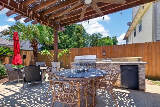 3101 Ashton Park Drive, Pearland, TX 77584