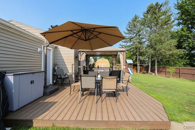 8420 Falcon Drive, Clay, NY 13090