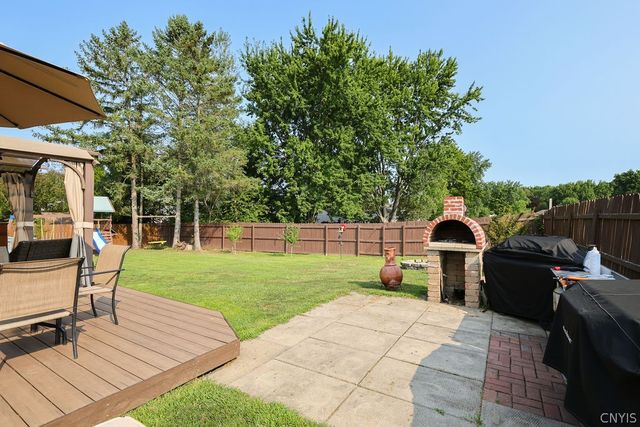8420 Falcon Drive, Clay, NY 13090