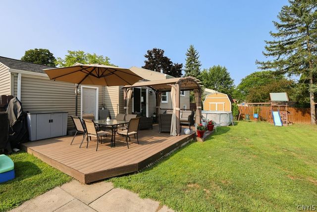 8420 Falcon Drive, Clay, NY 13090