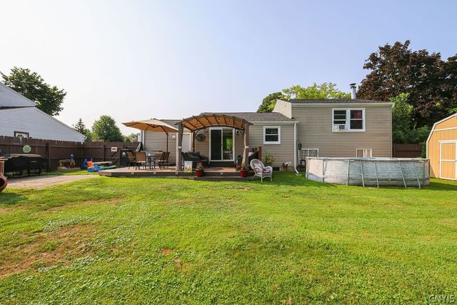 8420 Falcon Drive, Clay, NY 13090