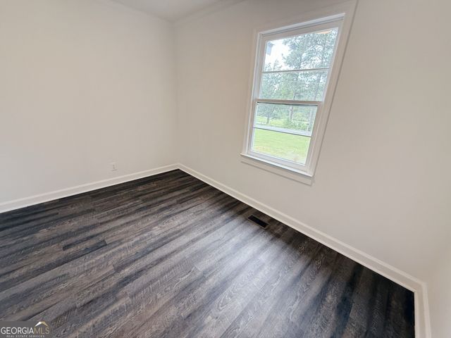 69 Oak Ave Street, Warm Springs, GA 31830